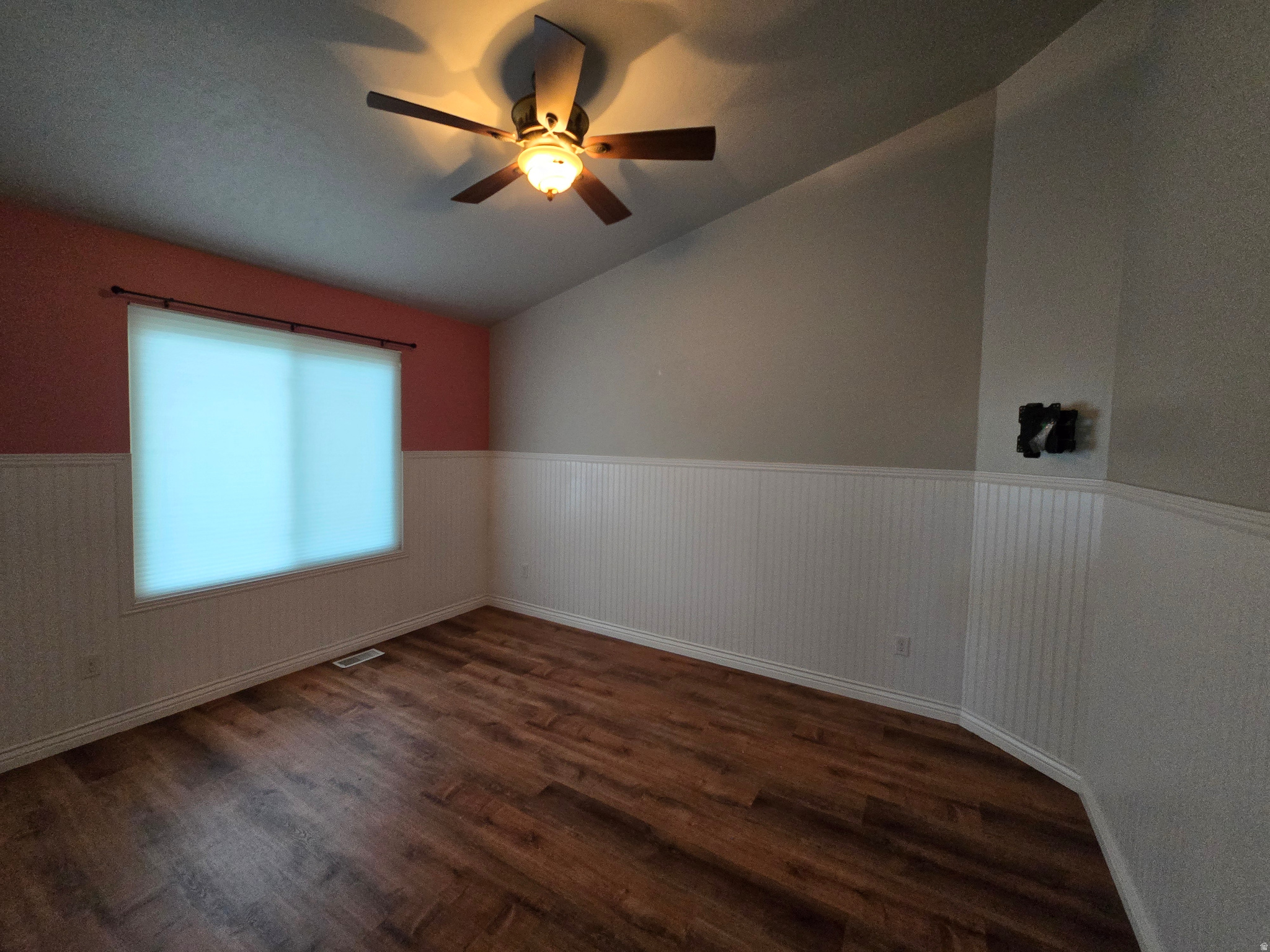 DIAMOND SUMMIT - Residential