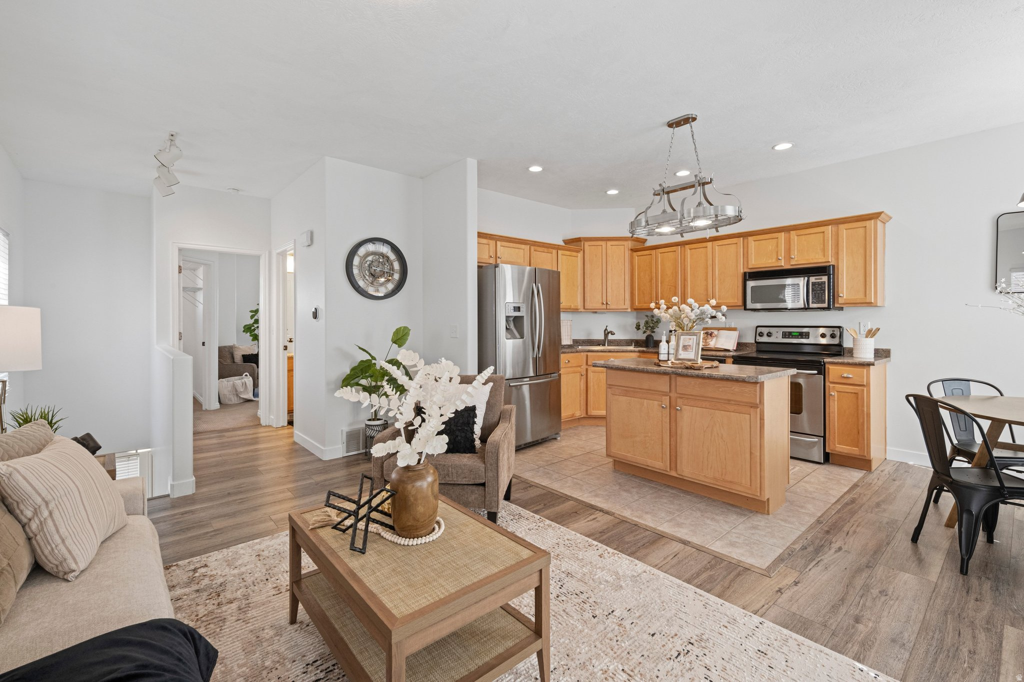 SOUTH MOUNTAIN - Residential