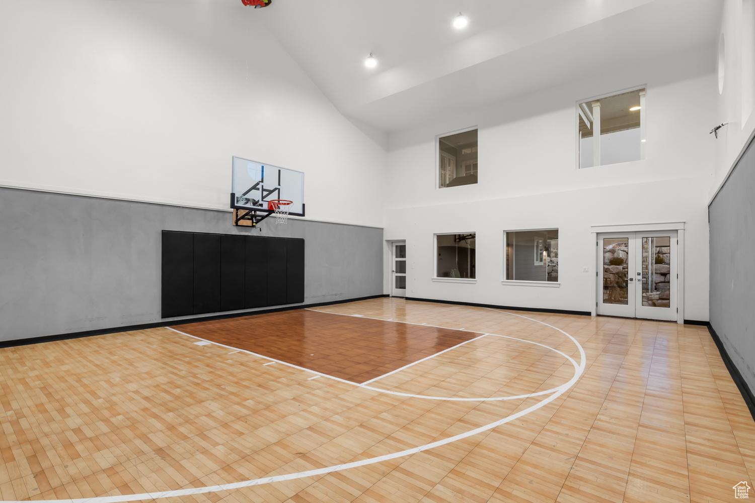 FALLS AT BOULDEN RID - Residential