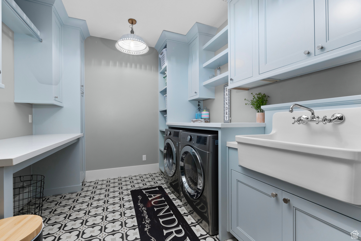 FALLS AT BOULDEN RID - Residential