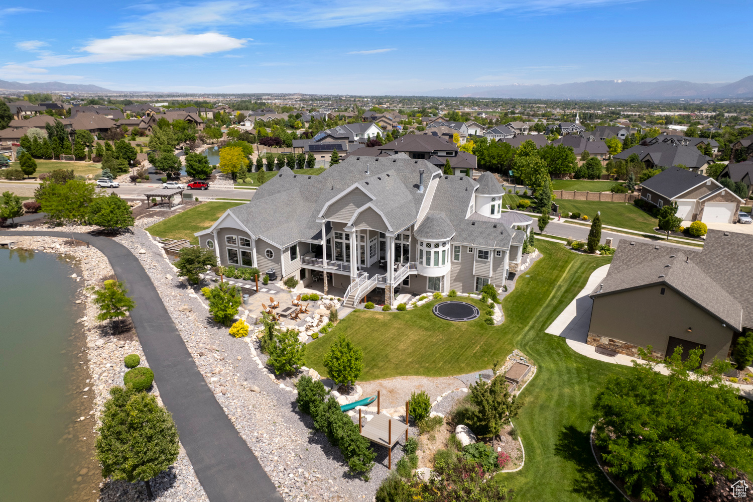 FALLS AT BOULDEN RID - Residential