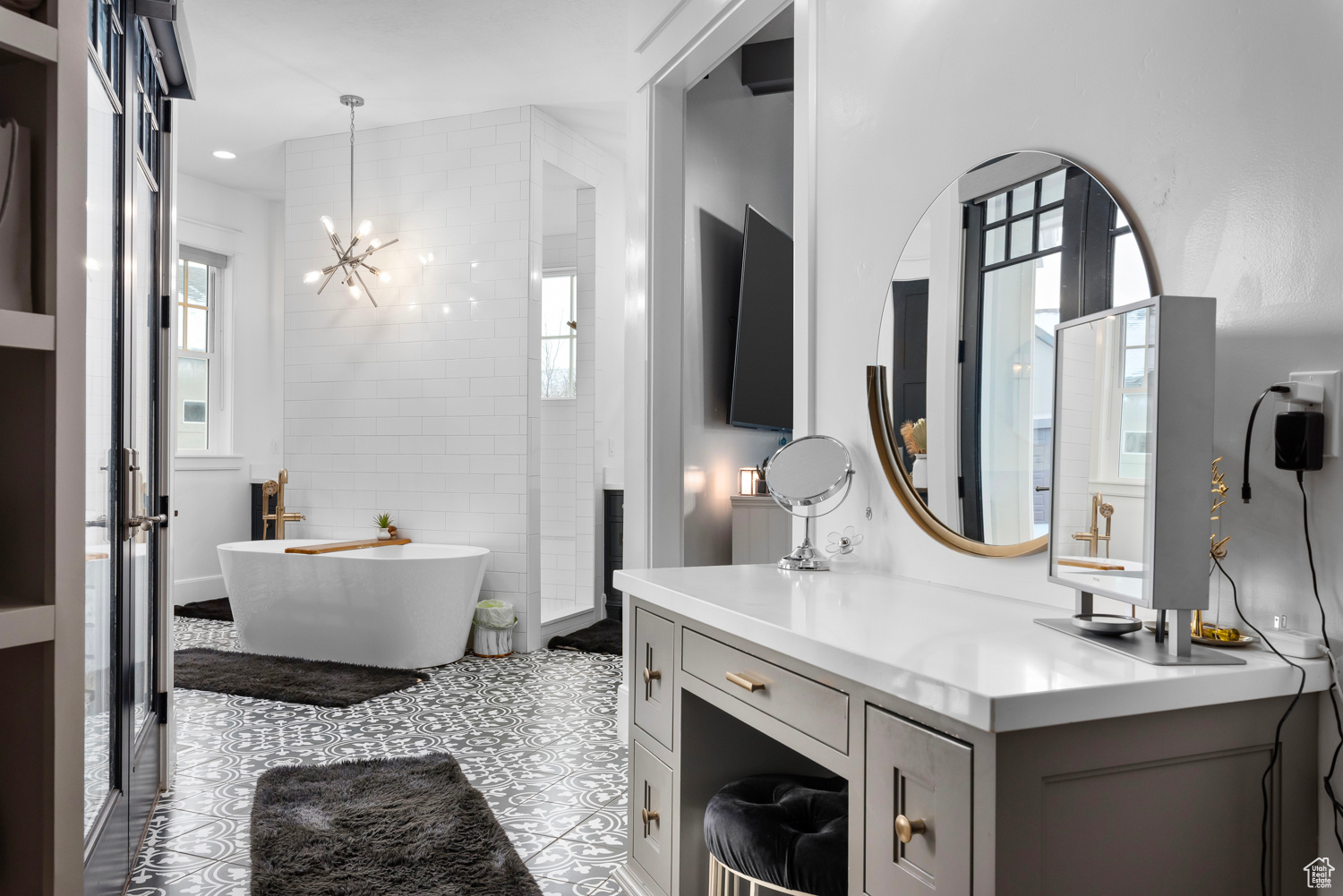 FALLS AT BOULDEN RID - Residential