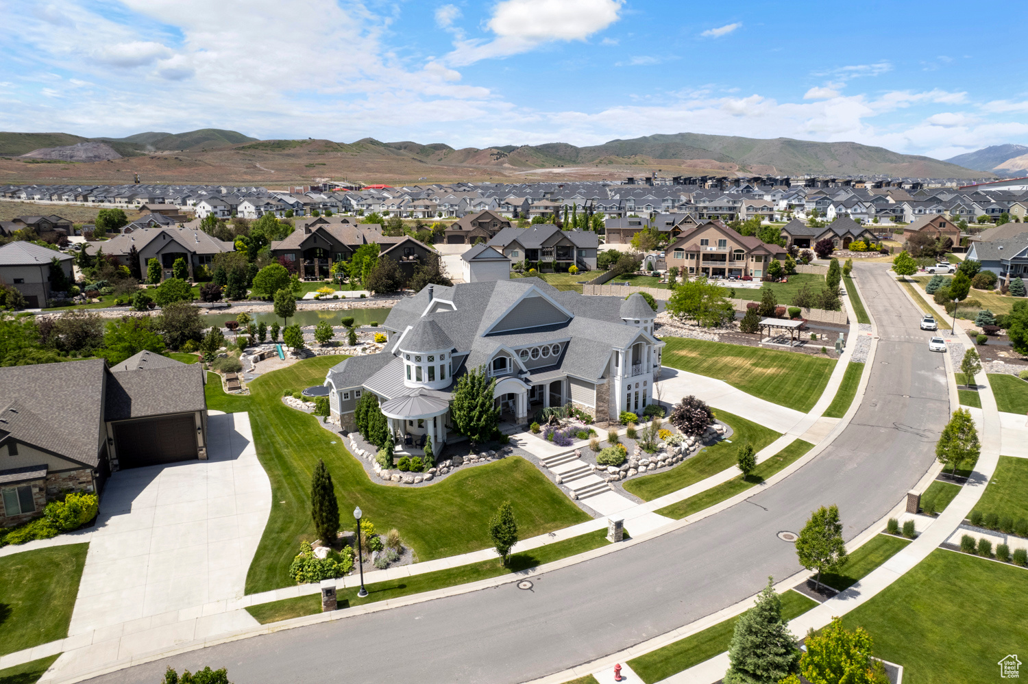 FALLS AT BOULDEN RID - Residential