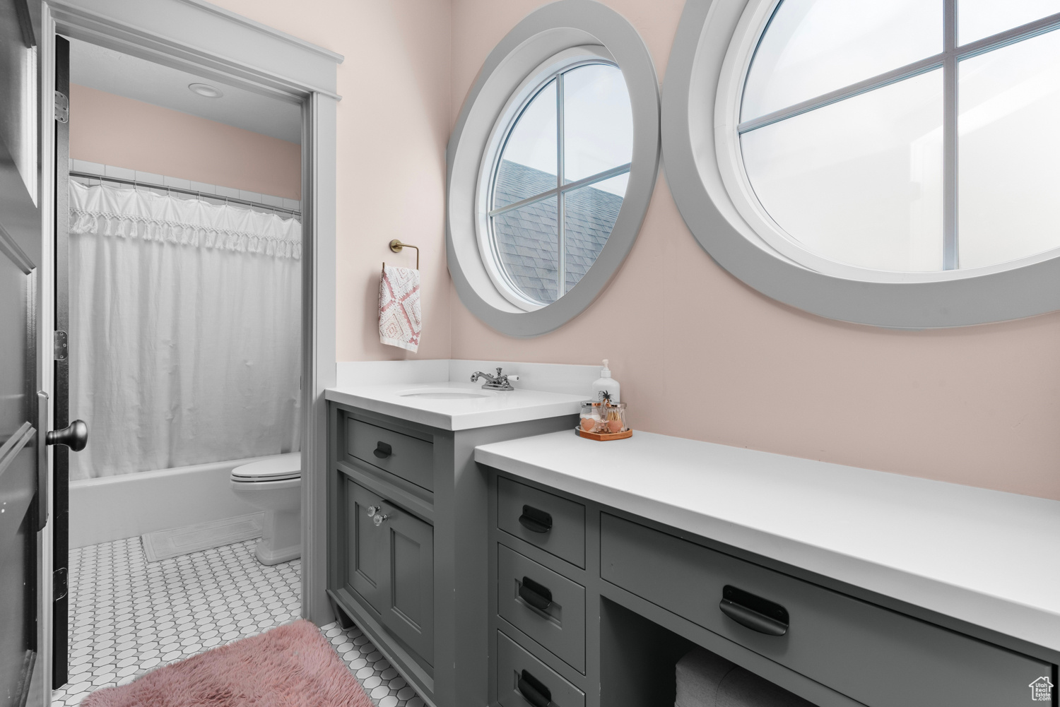 FALLS AT BOULDEN RID - Residential