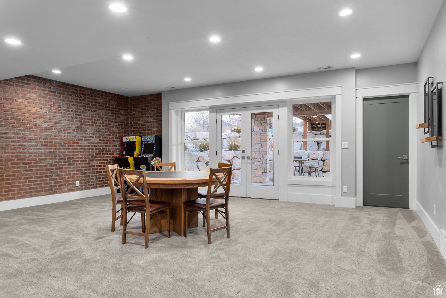 FALLS AT BOULDEN RID - Residential