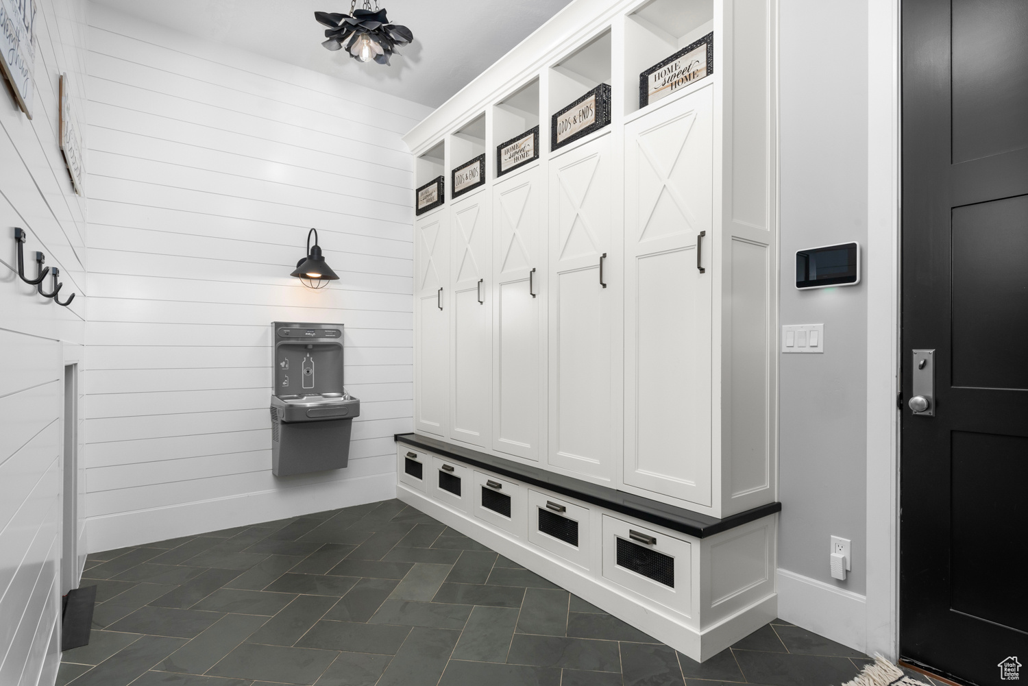 FALLS AT BOULDEN RID - Residential