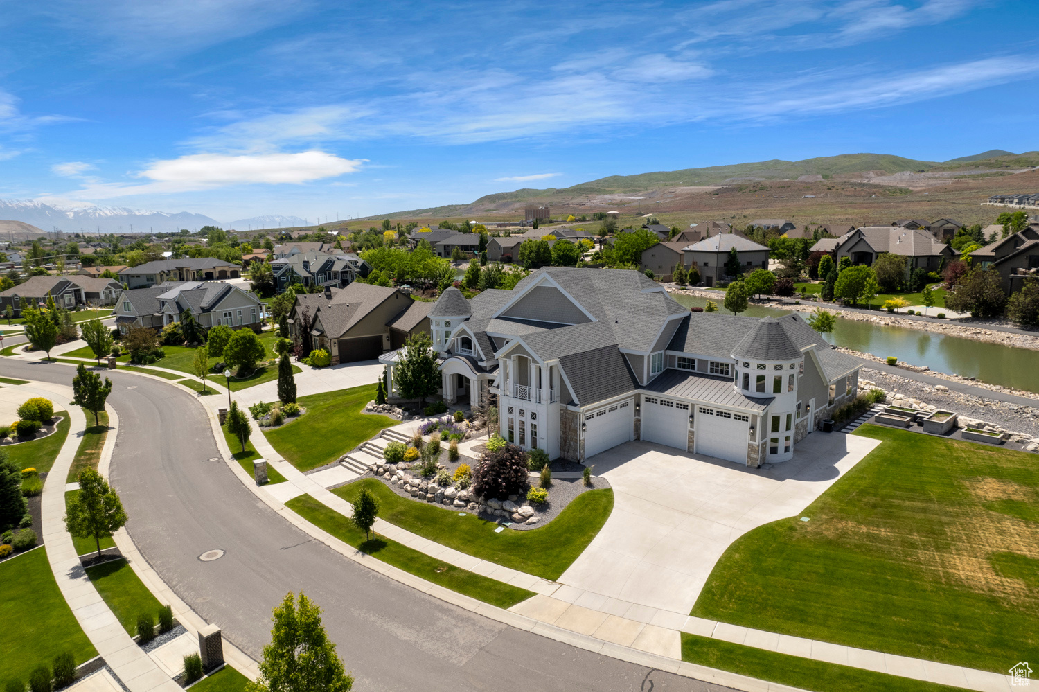 FALLS AT BOULDEN RID - Residential