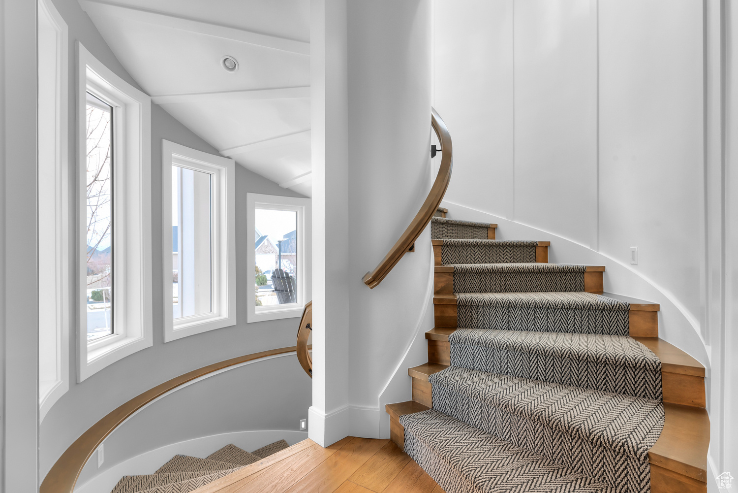 FALLS AT BOULDEN RID - Residential