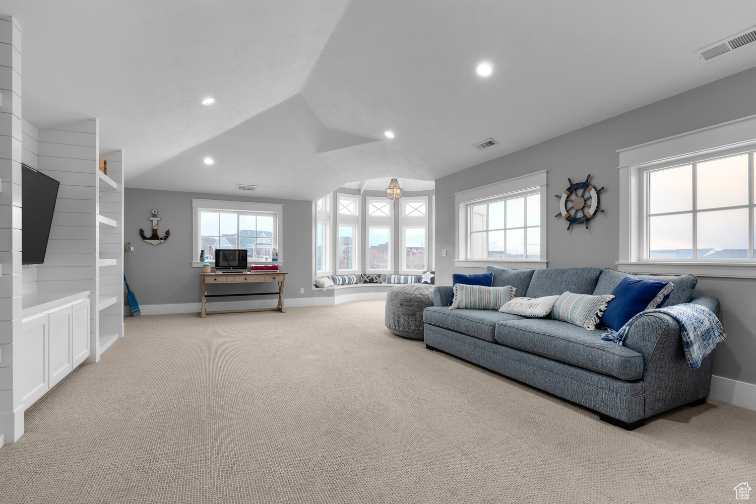 FALLS AT BOULDEN RID - Residential