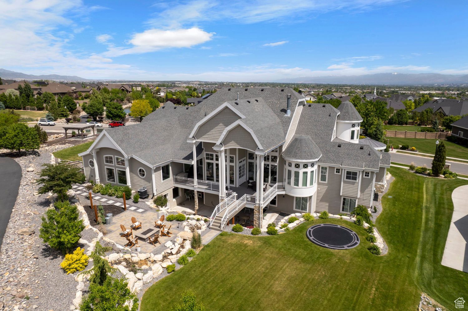 FALLS AT BOULDEN RID - Residential