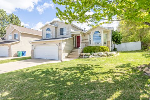 Photo of 4544 S GLASMANN WAY E, Ogden, UT 84403 (MLS # 2151097)