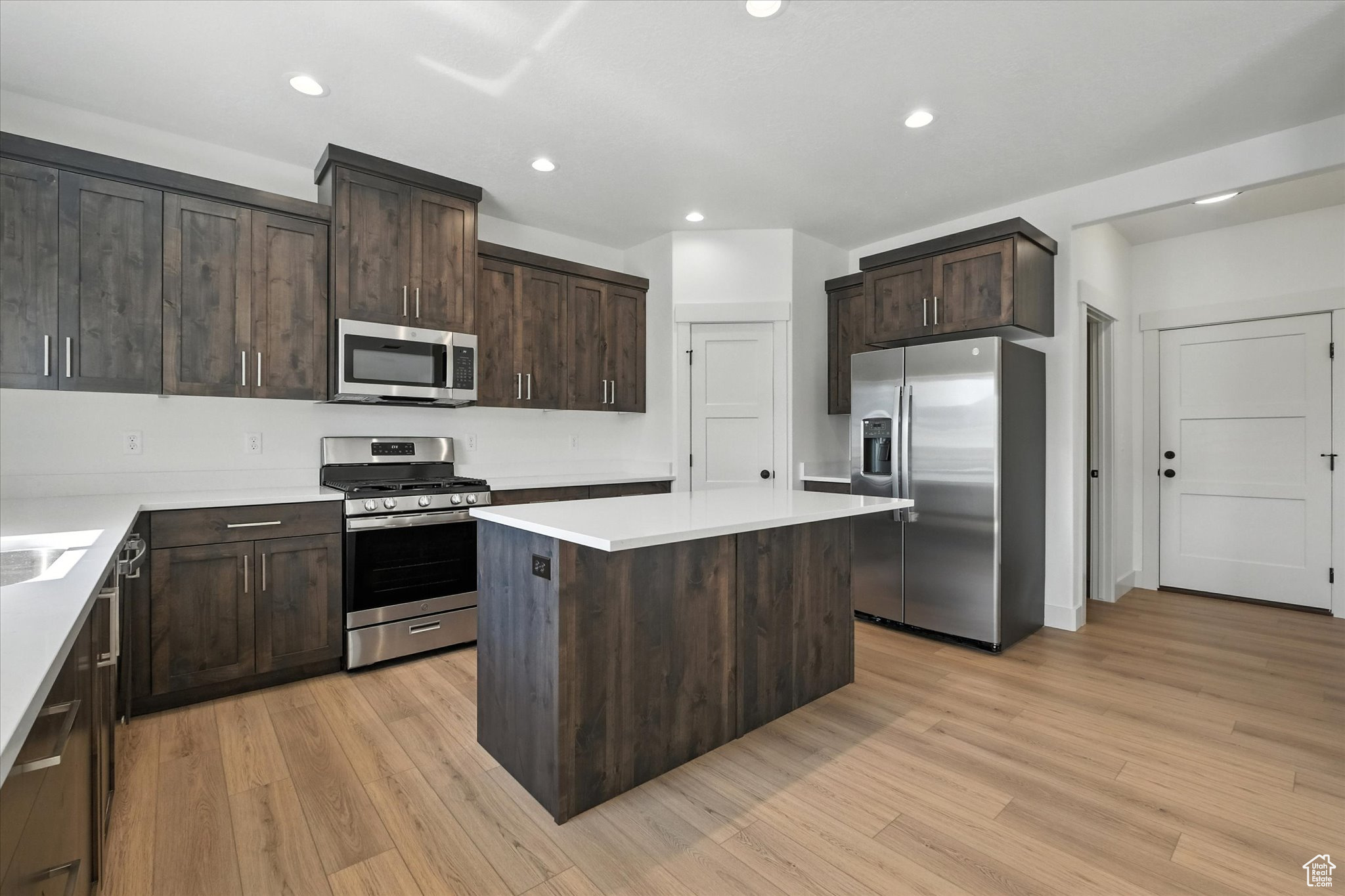 EASTSIDE VIEW - Residential
