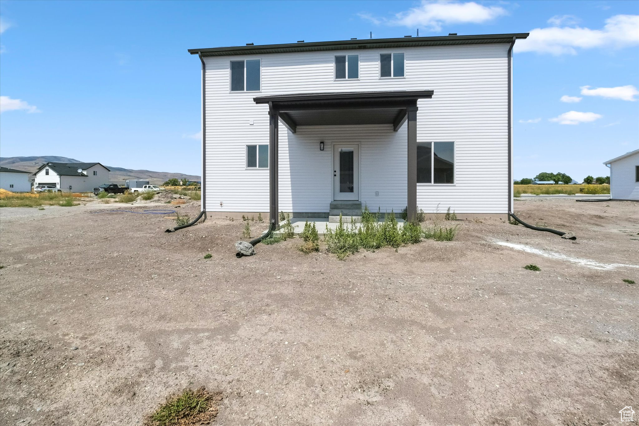 EASTSIDE VIEW - Residential