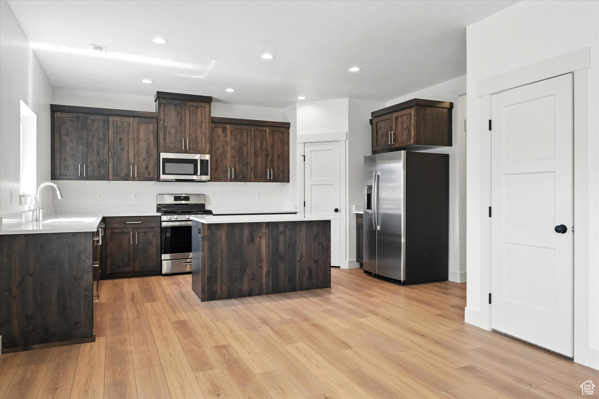 EASTSIDE VIEW - Residential