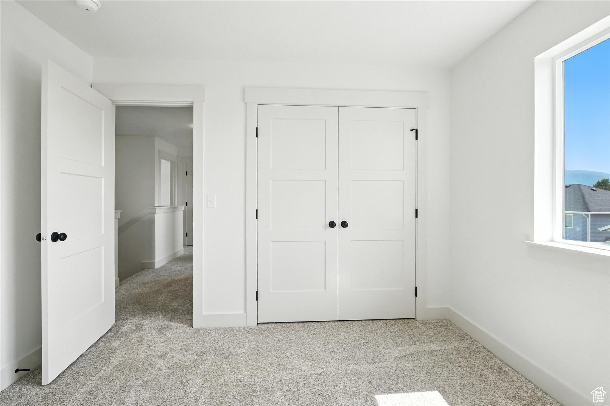 EASTSIDE VIEW - Residential