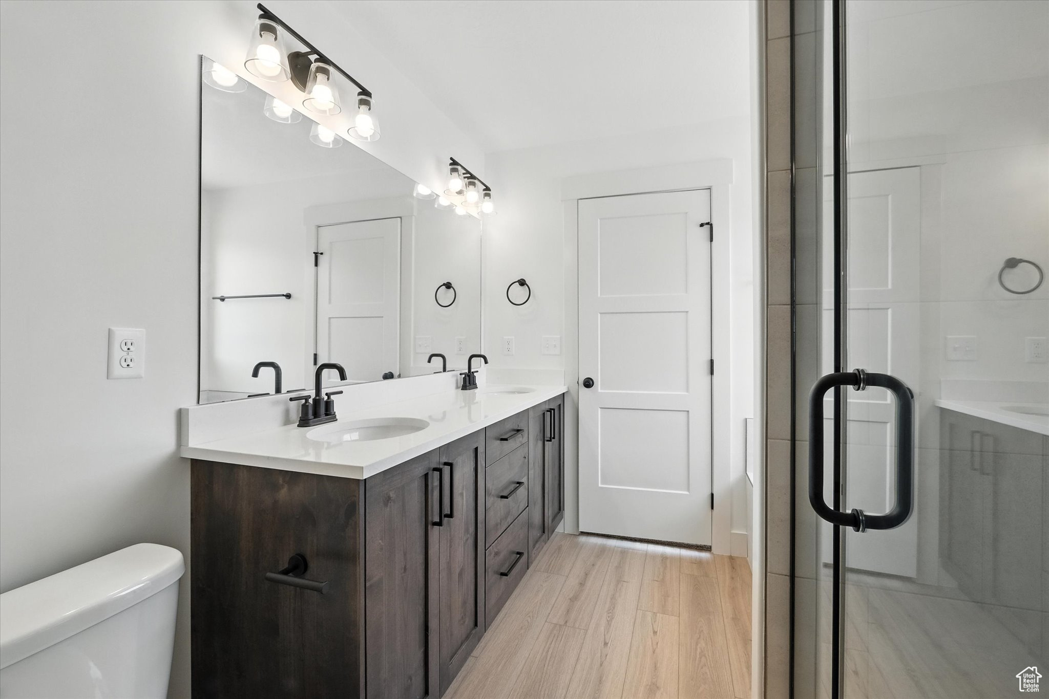 EASTSIDE VIEW - Residential