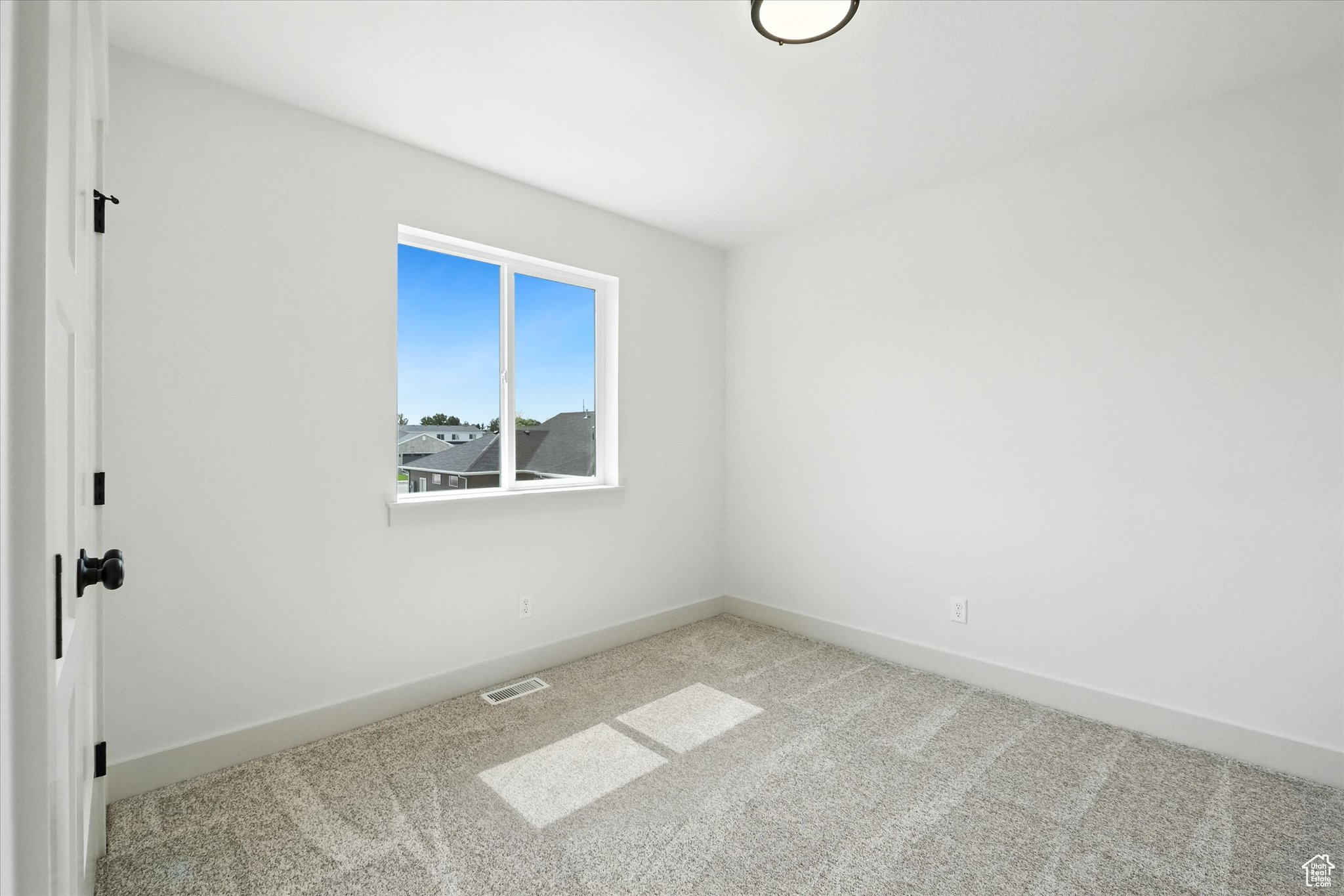 EASTSIDE VIEW - Residential