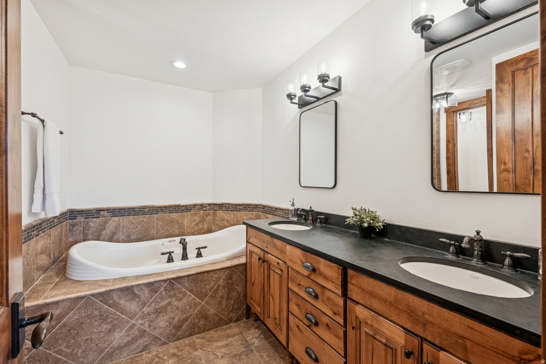 WAPITI CANYON PHASE I SUBDIVISION - Residential