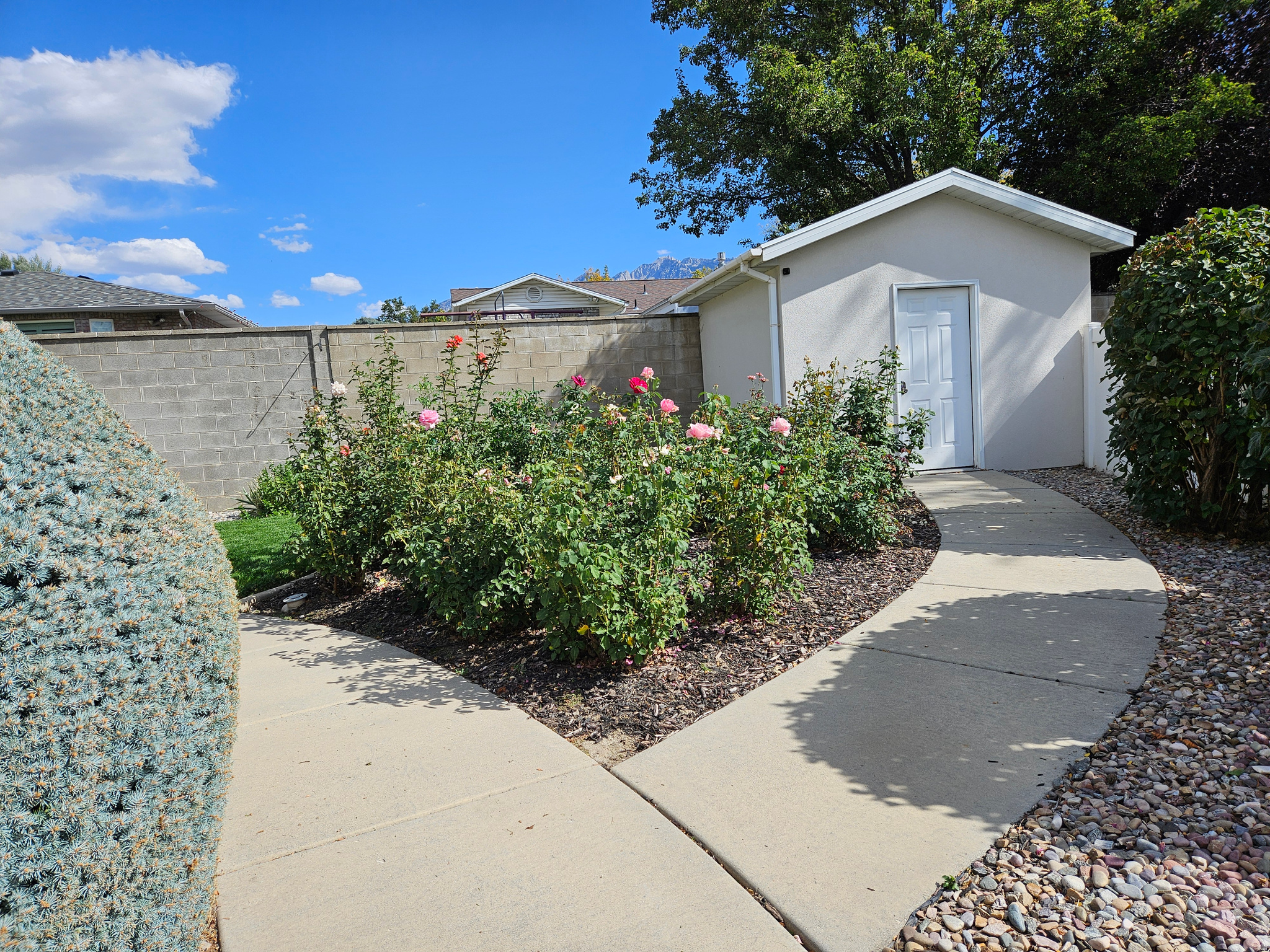 CLEAR CREEK - Residential