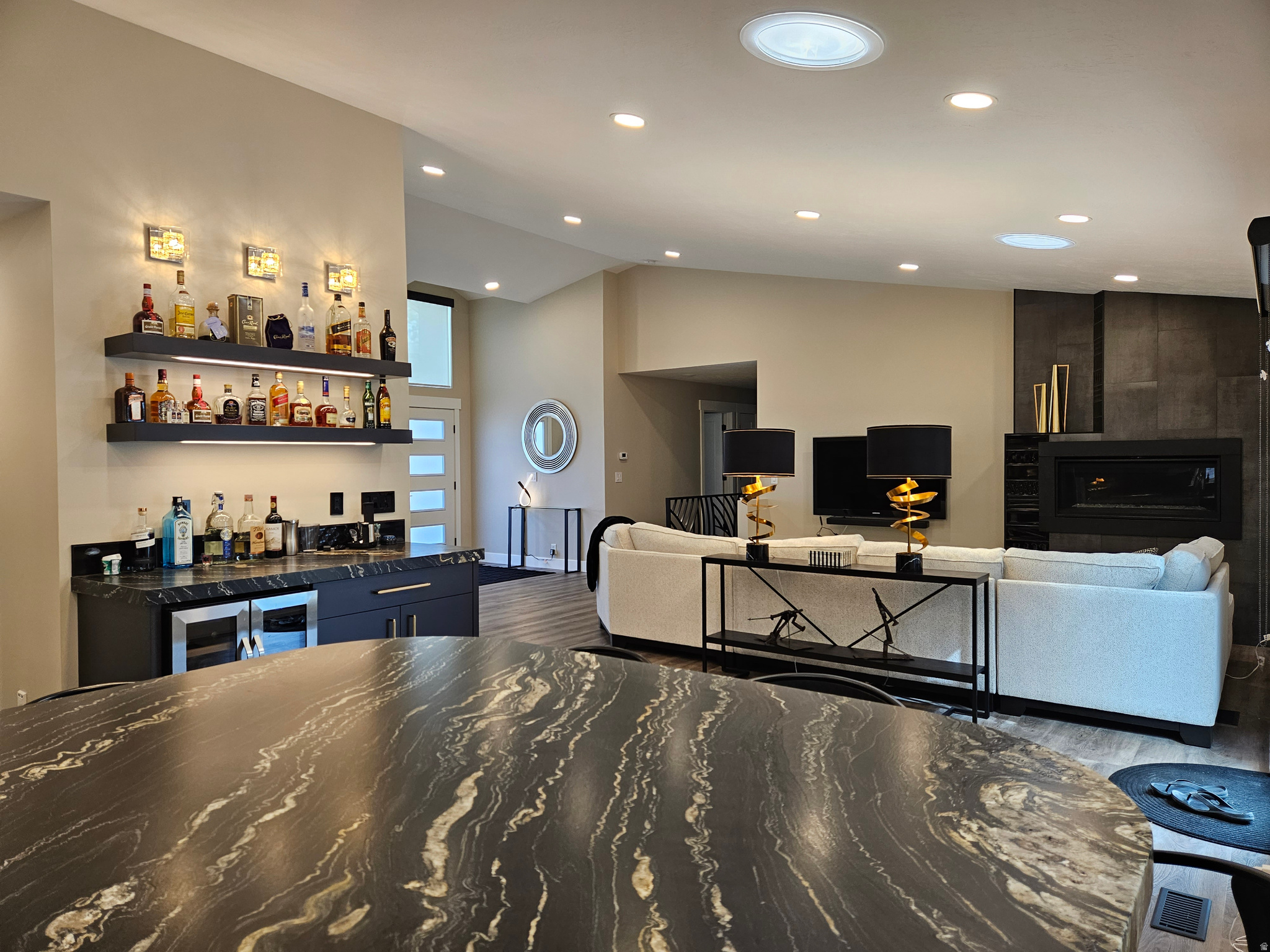 CLEAR CREEK - Residential