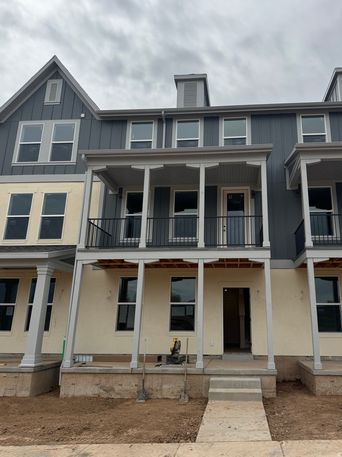 TRAILSIDE - Residential