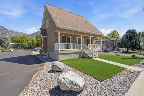 Photo of 625 S 500 W, Provo, UT 84601 (MLS # 2183966)