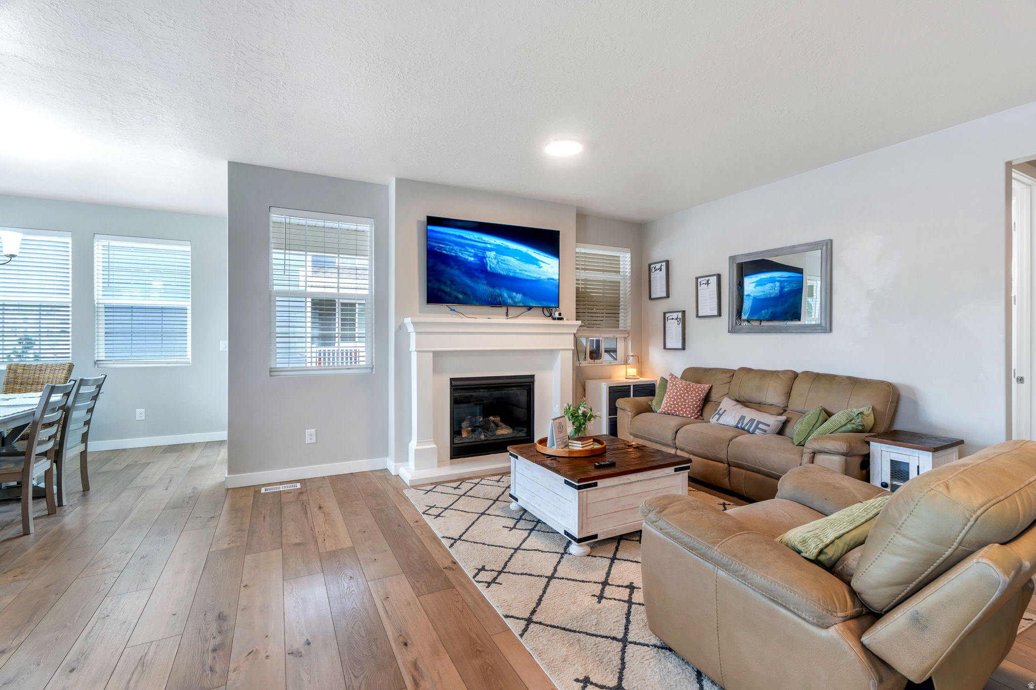 RIDGEVIEW CTG 349 - Residential