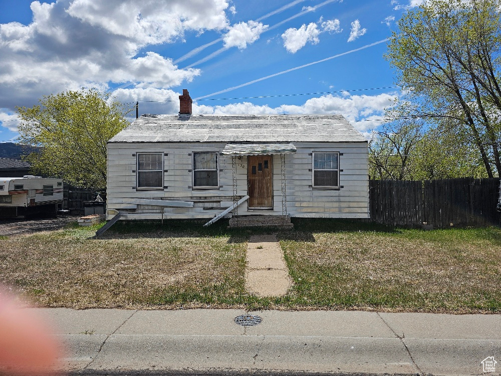 172 Grassy Dr, East Carbon, Utah image 2
