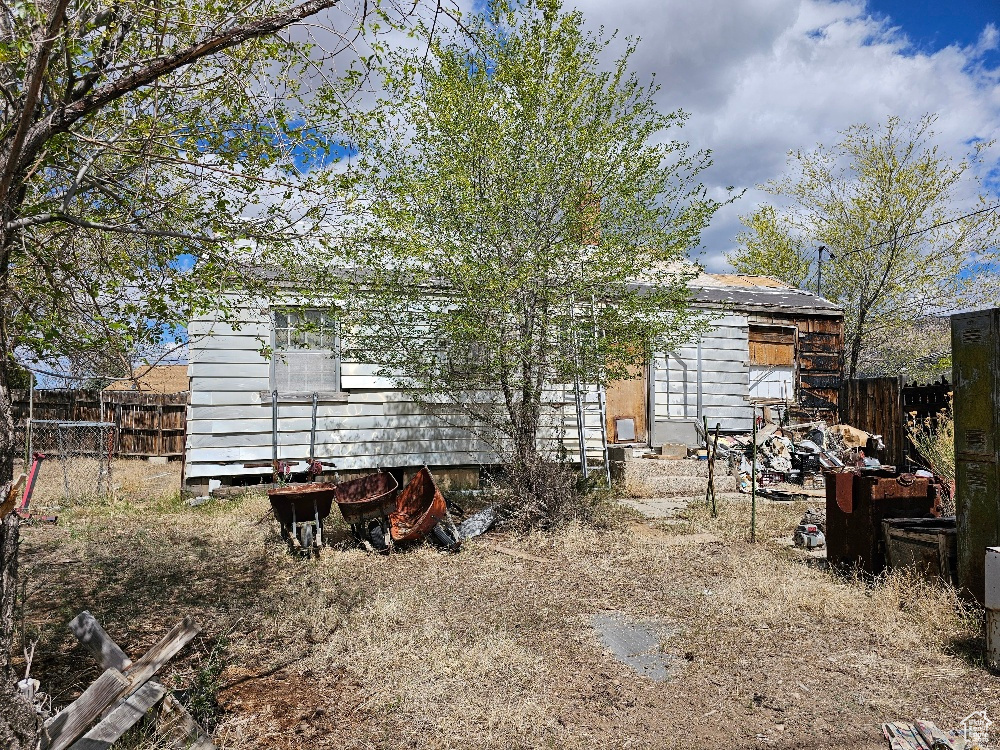 172 Grassy Dr, East Carbon, Utah image 4