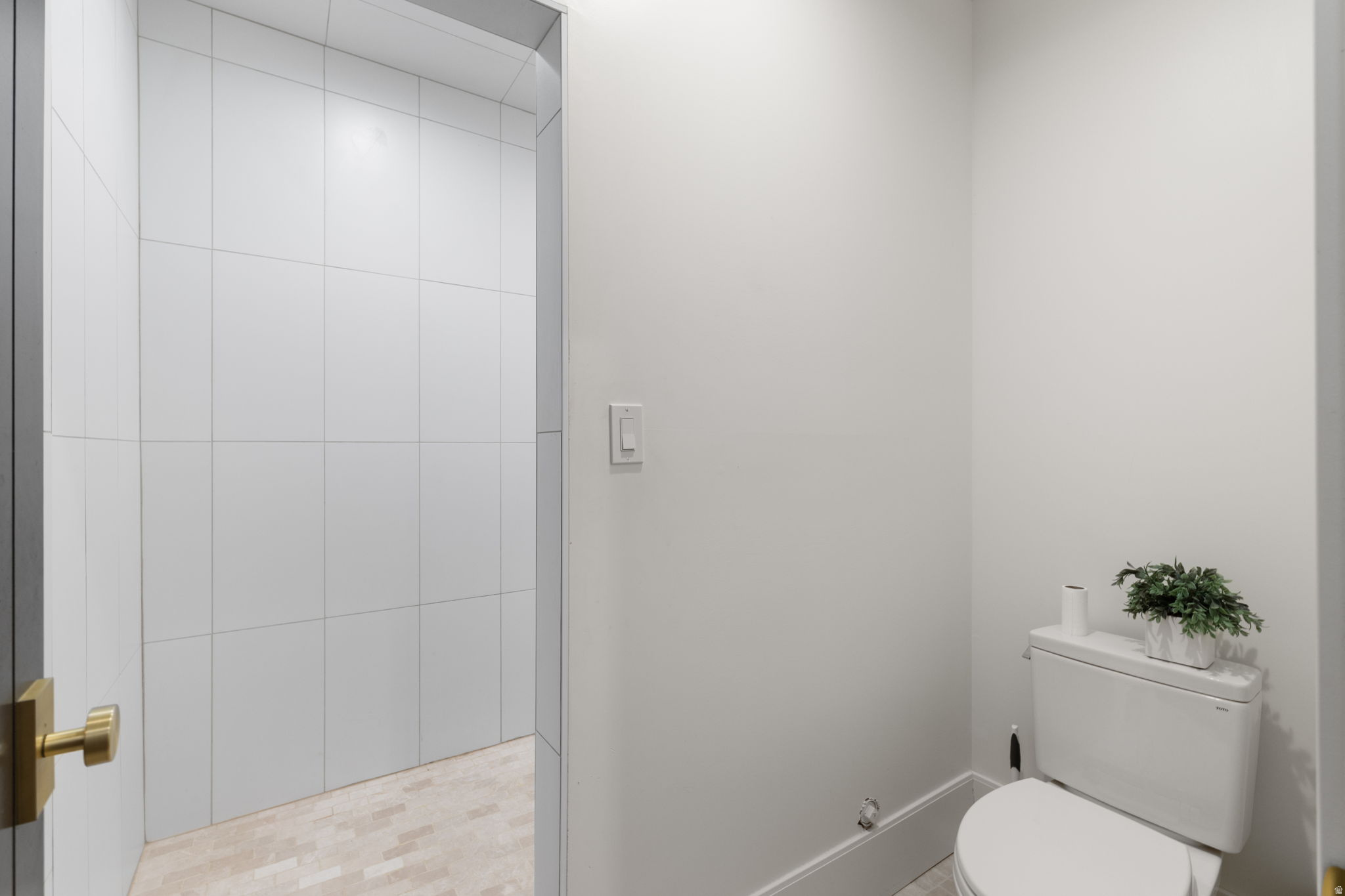 EAGLE RIDGE - Residential