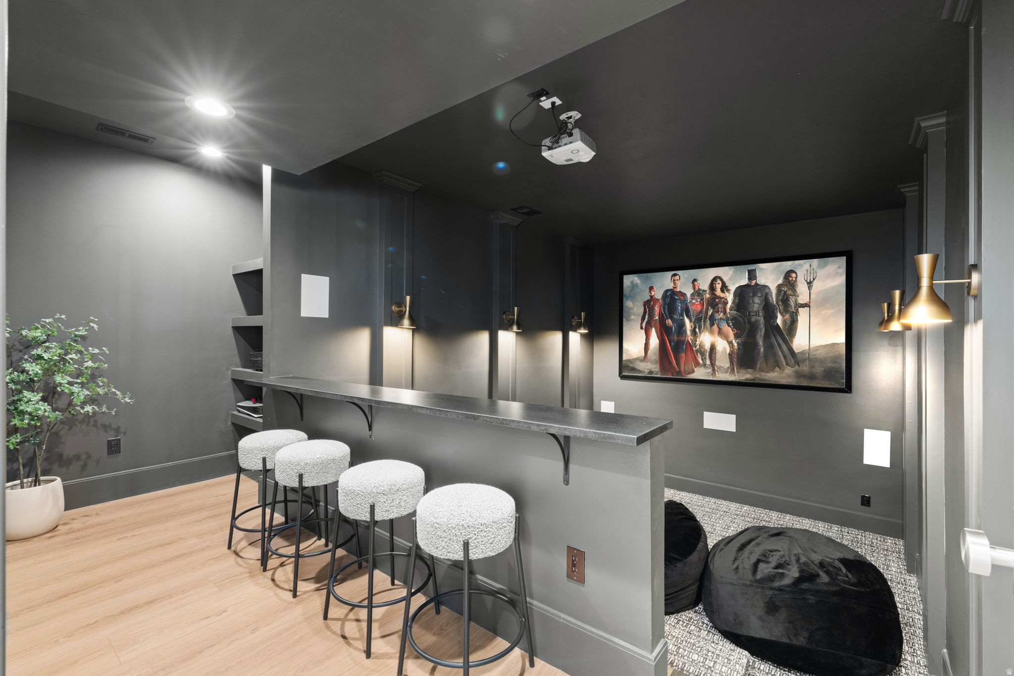 EAGLE RIDGE - Residential