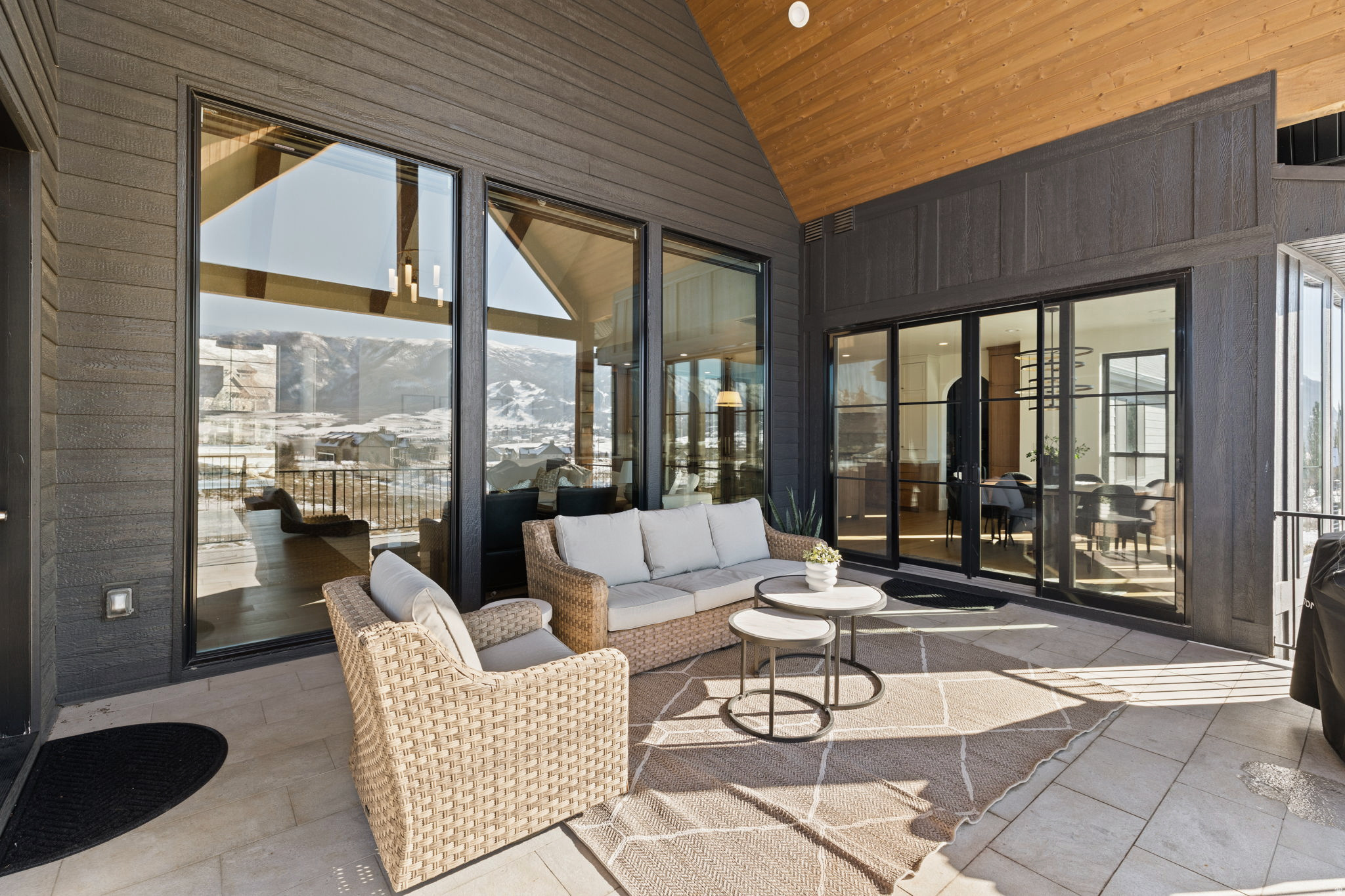 EAGLE RIDGE - Residential