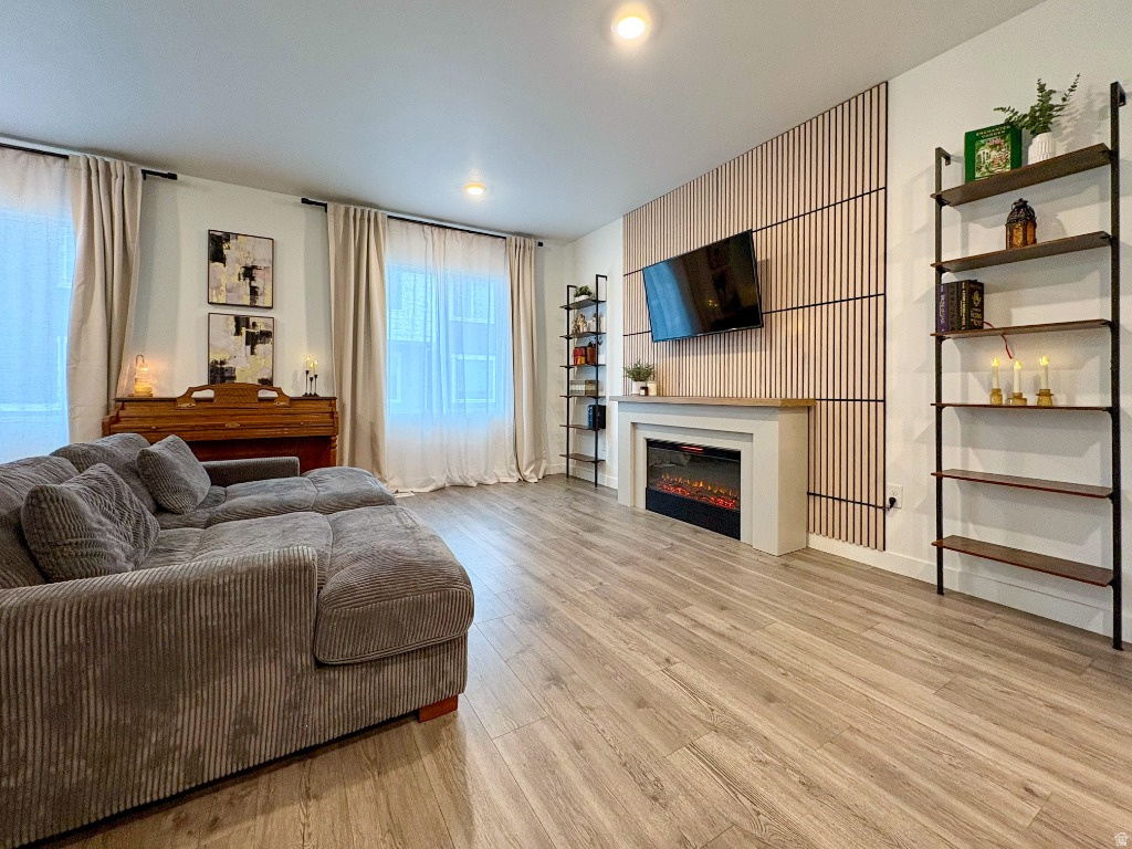 EAGLE POINT - Residential