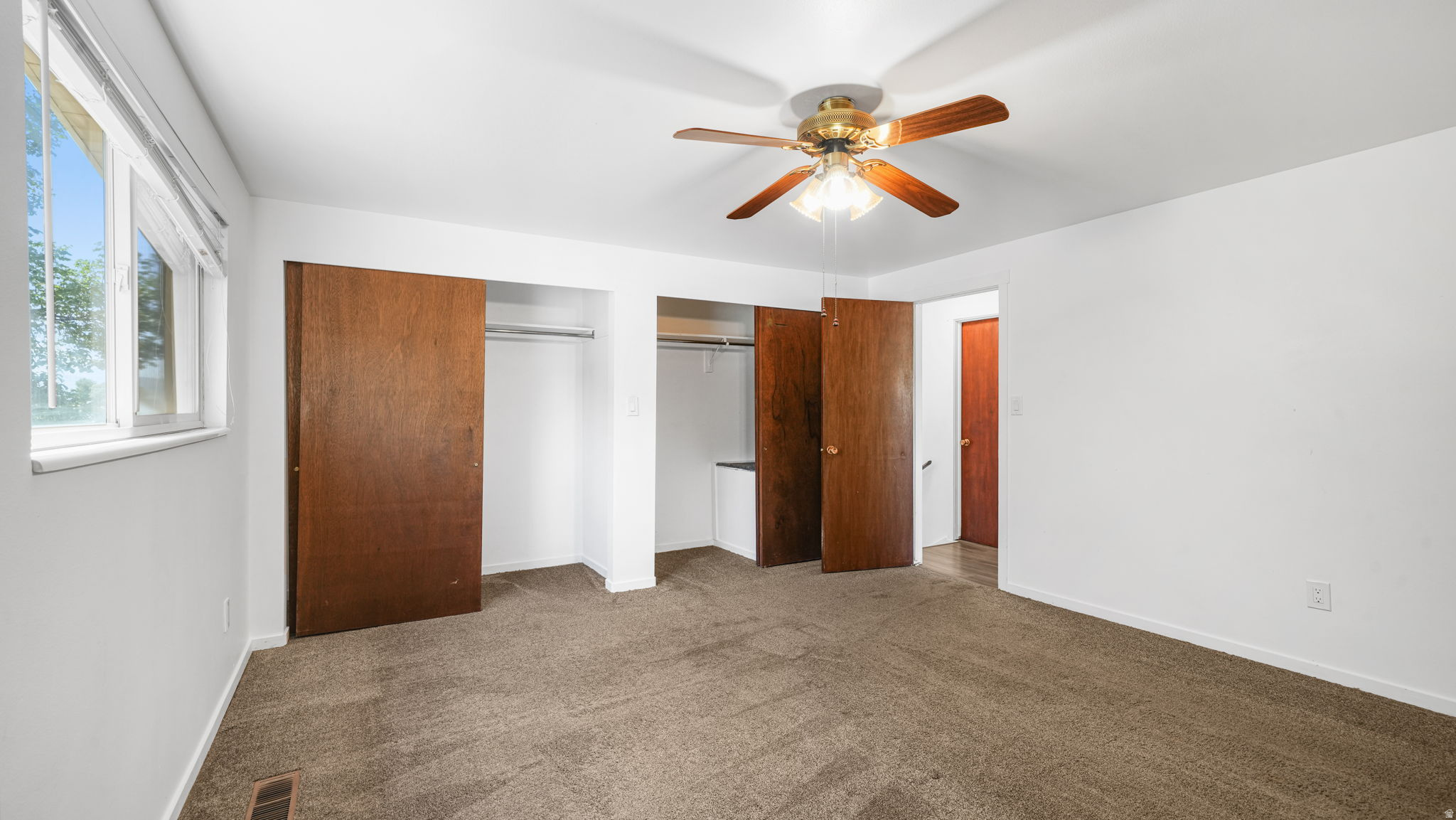 QUEENS PARK - Residential