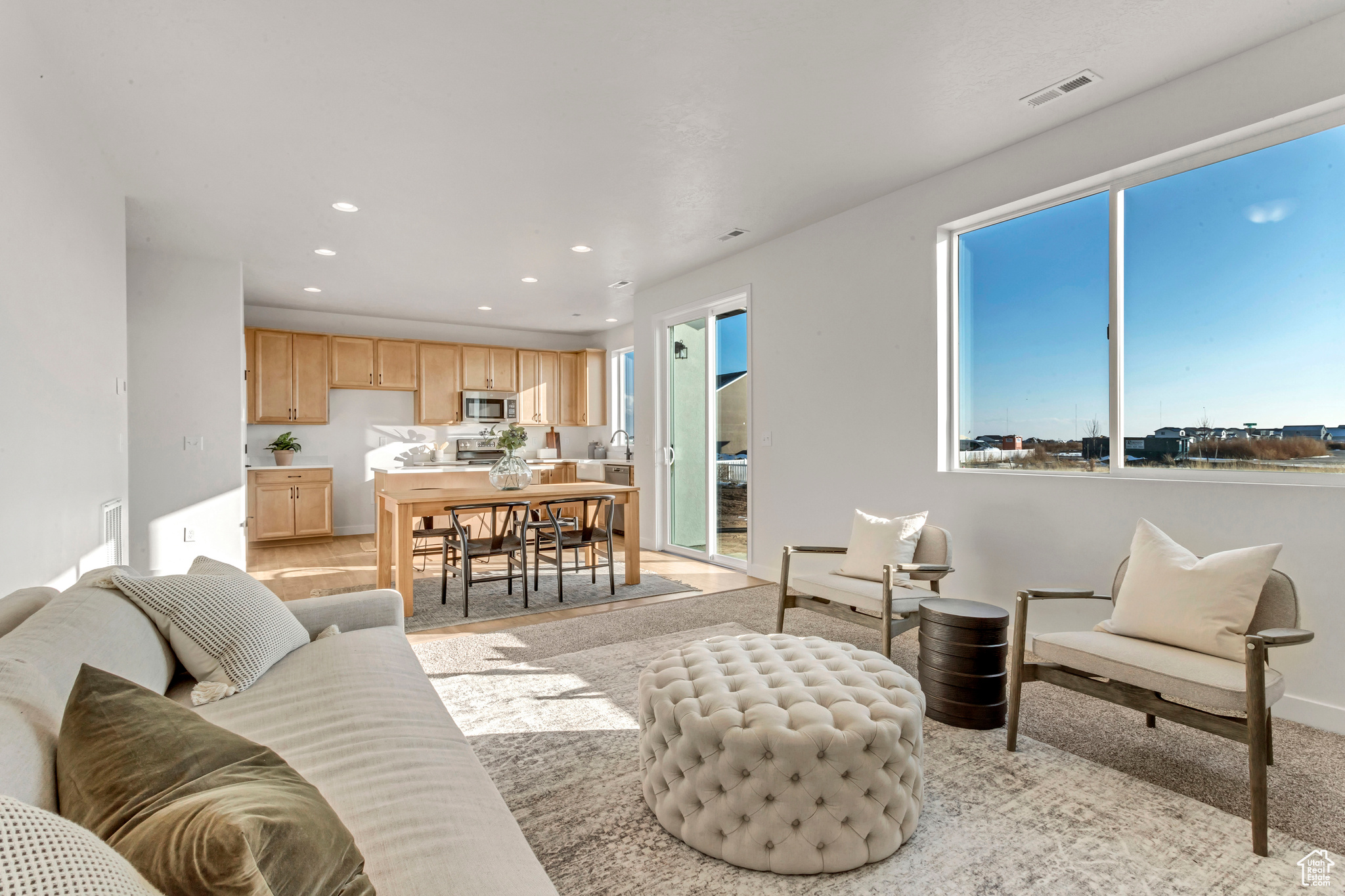 HARMONY POINT - Residential
