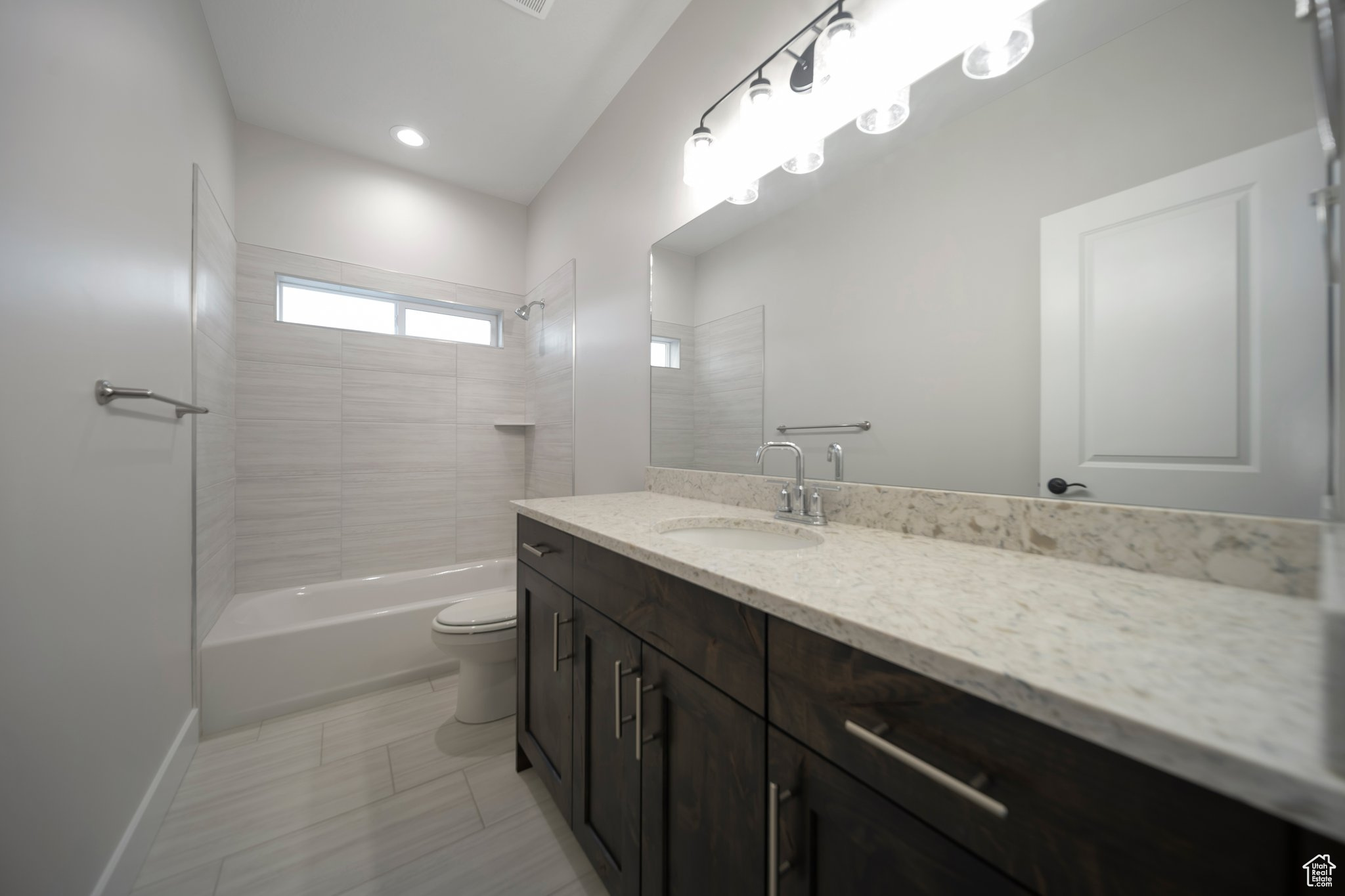 SHORES - Residential