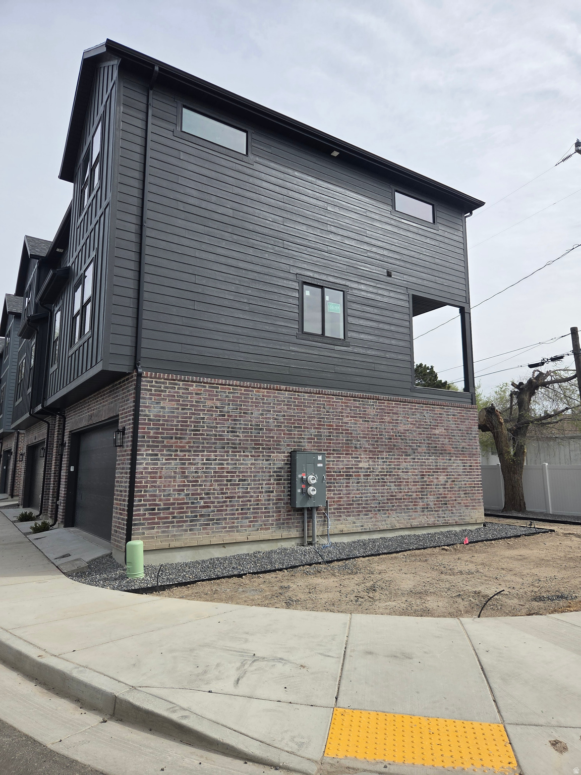 WOODHAVEN ESTATES - Residential Income