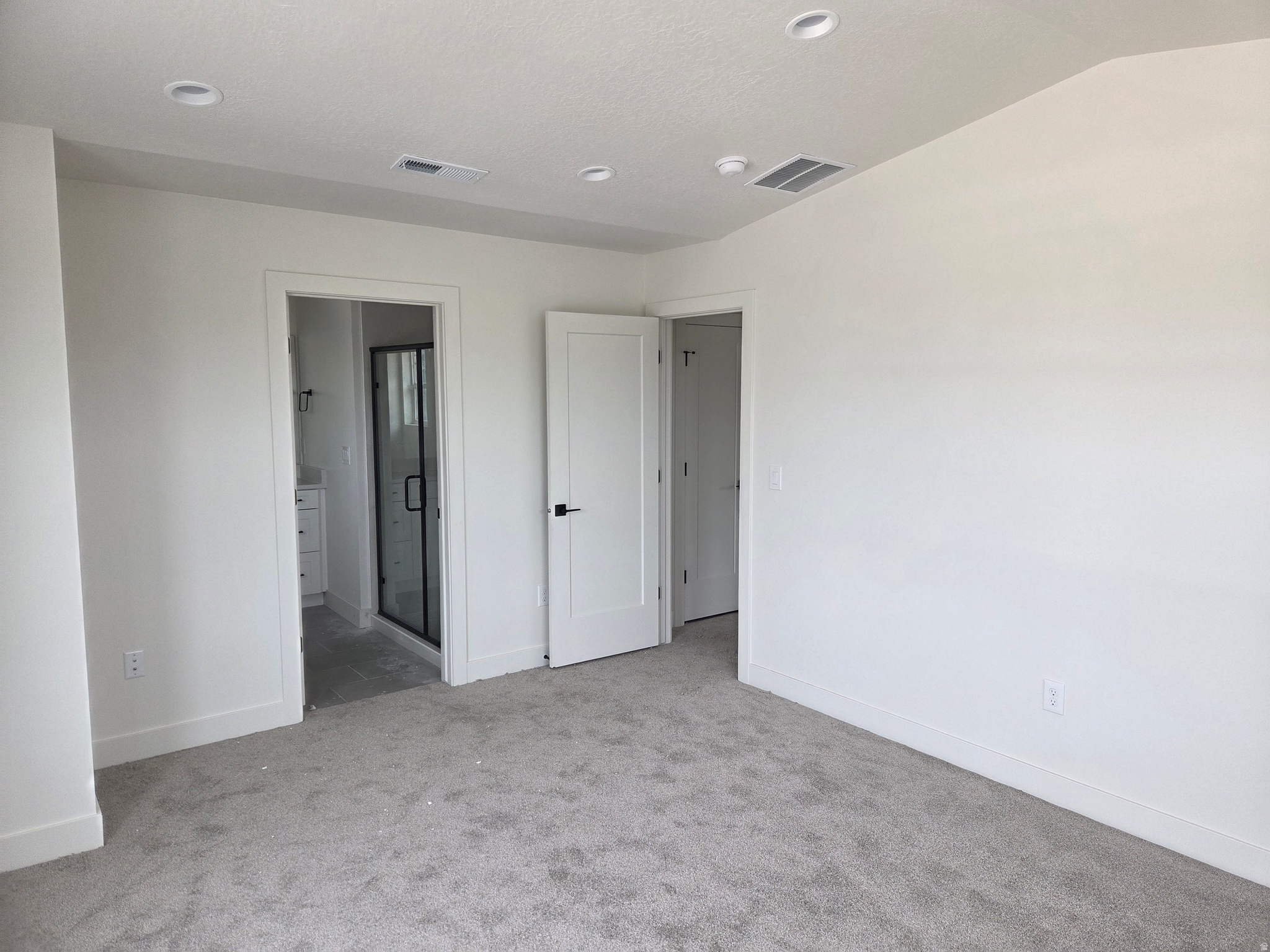 WOODHAVEN ESTATES - Residential Income