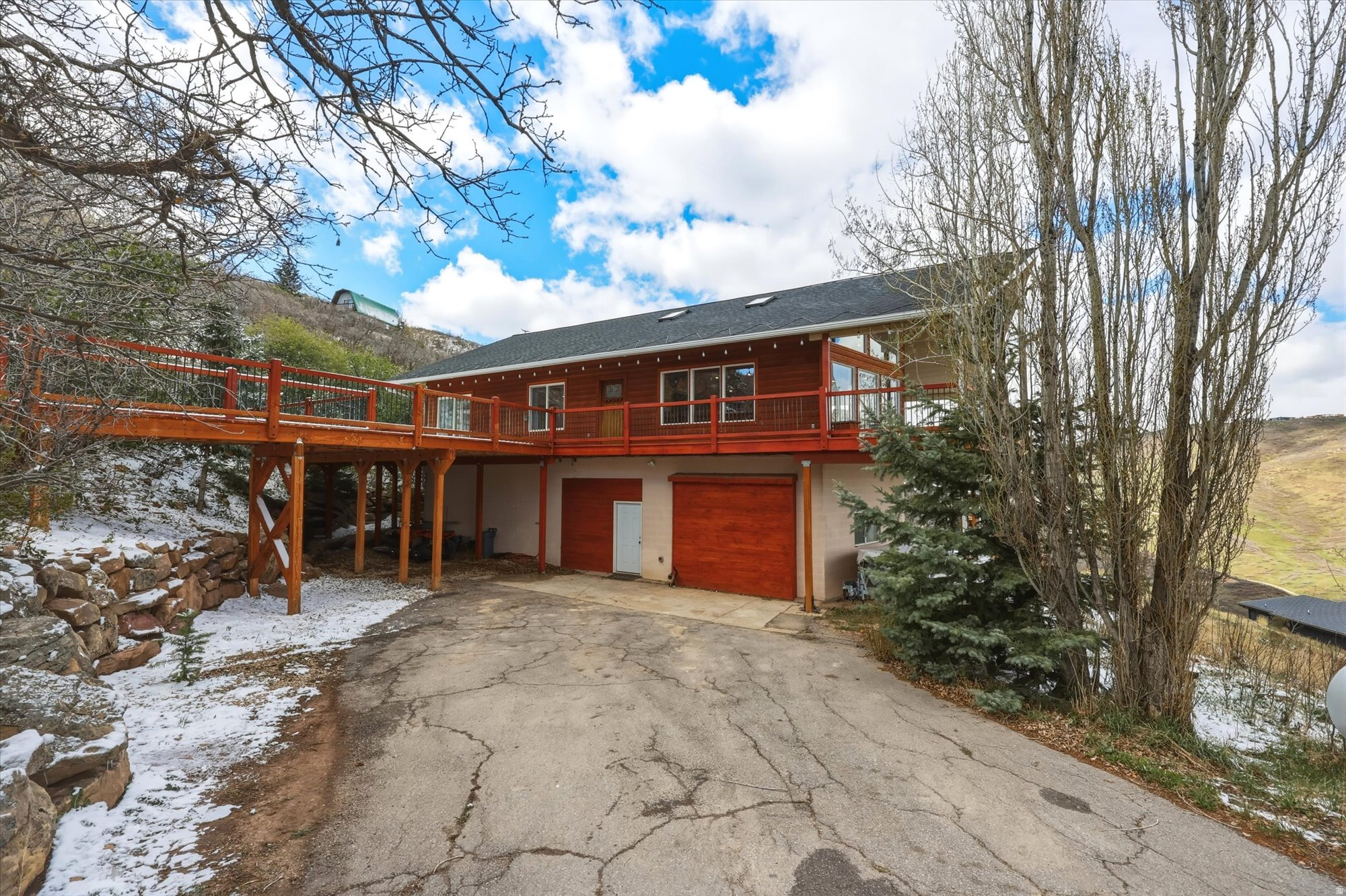 LAKE ROCKPORT ESTATES - Residential