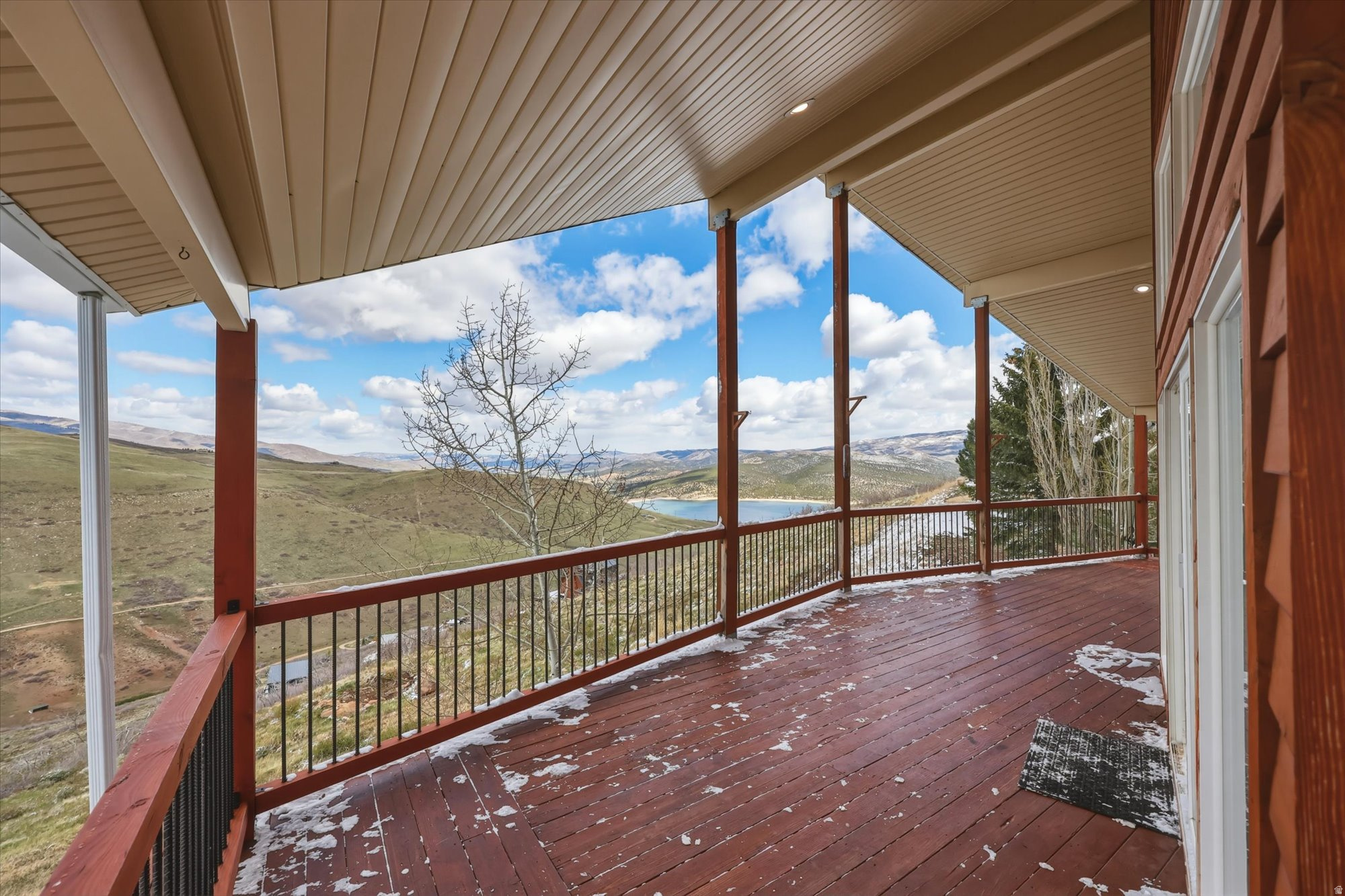 LAKE ROCKPORT ESTATES - Residential