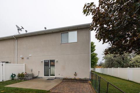 Tiny photo for 432 E PARK OAK PL, Millcreek, UT 84107 (MLS # 2158926)