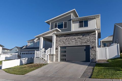 Photo of 6047 W STILLRIDGE DR, West Valley City, UT 84128 (MLS # 2139427)