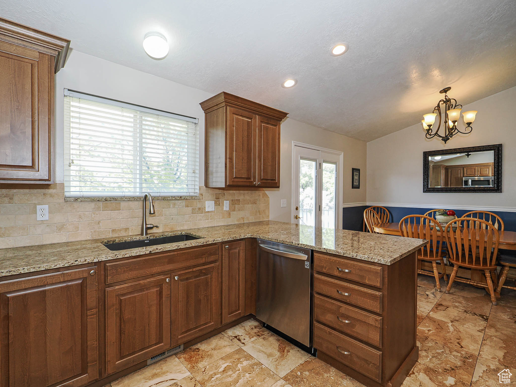 2777 W 1100, Layton, Utah image 19