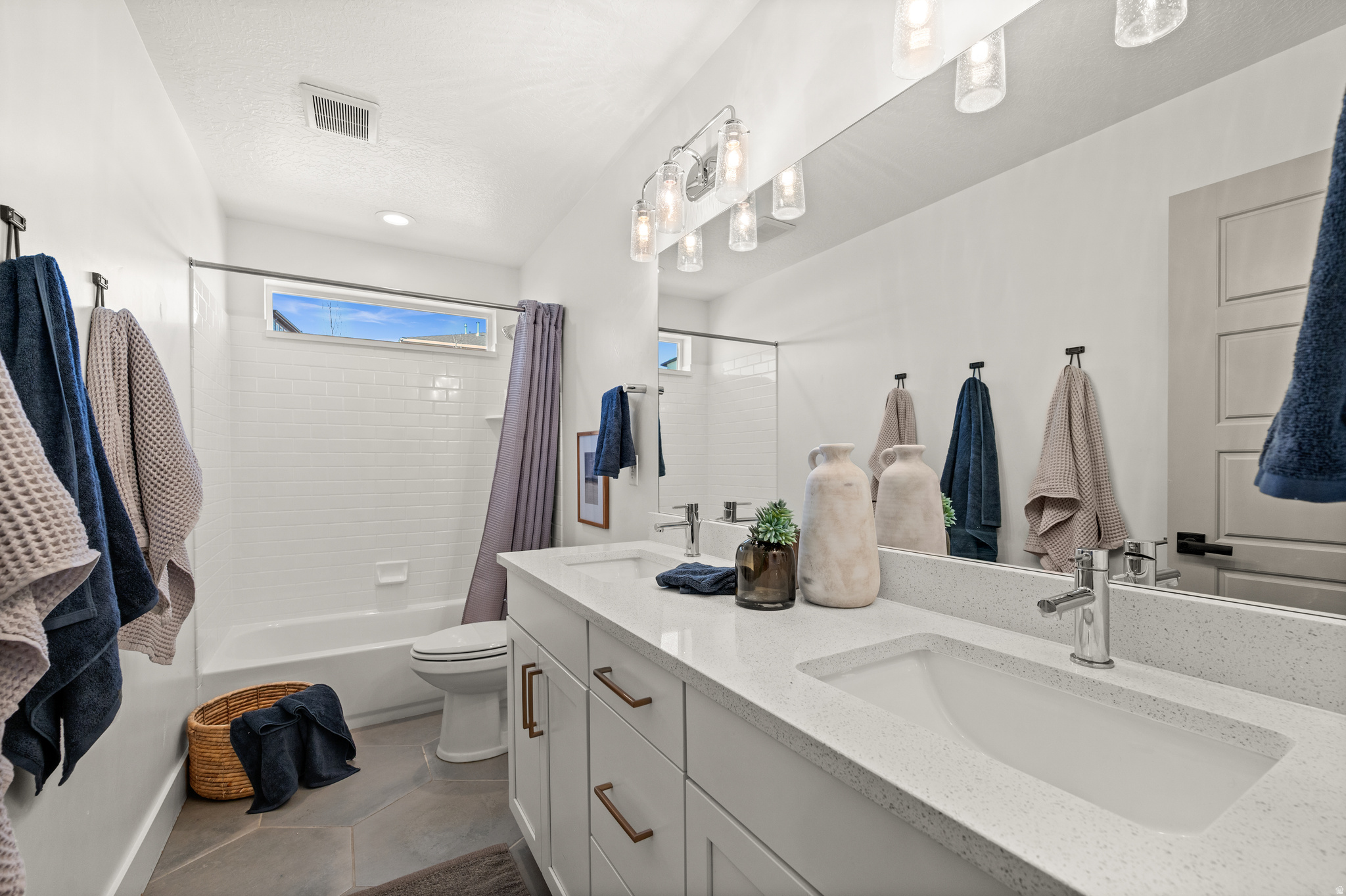 SUNCREST | EDELWEISS - Residential