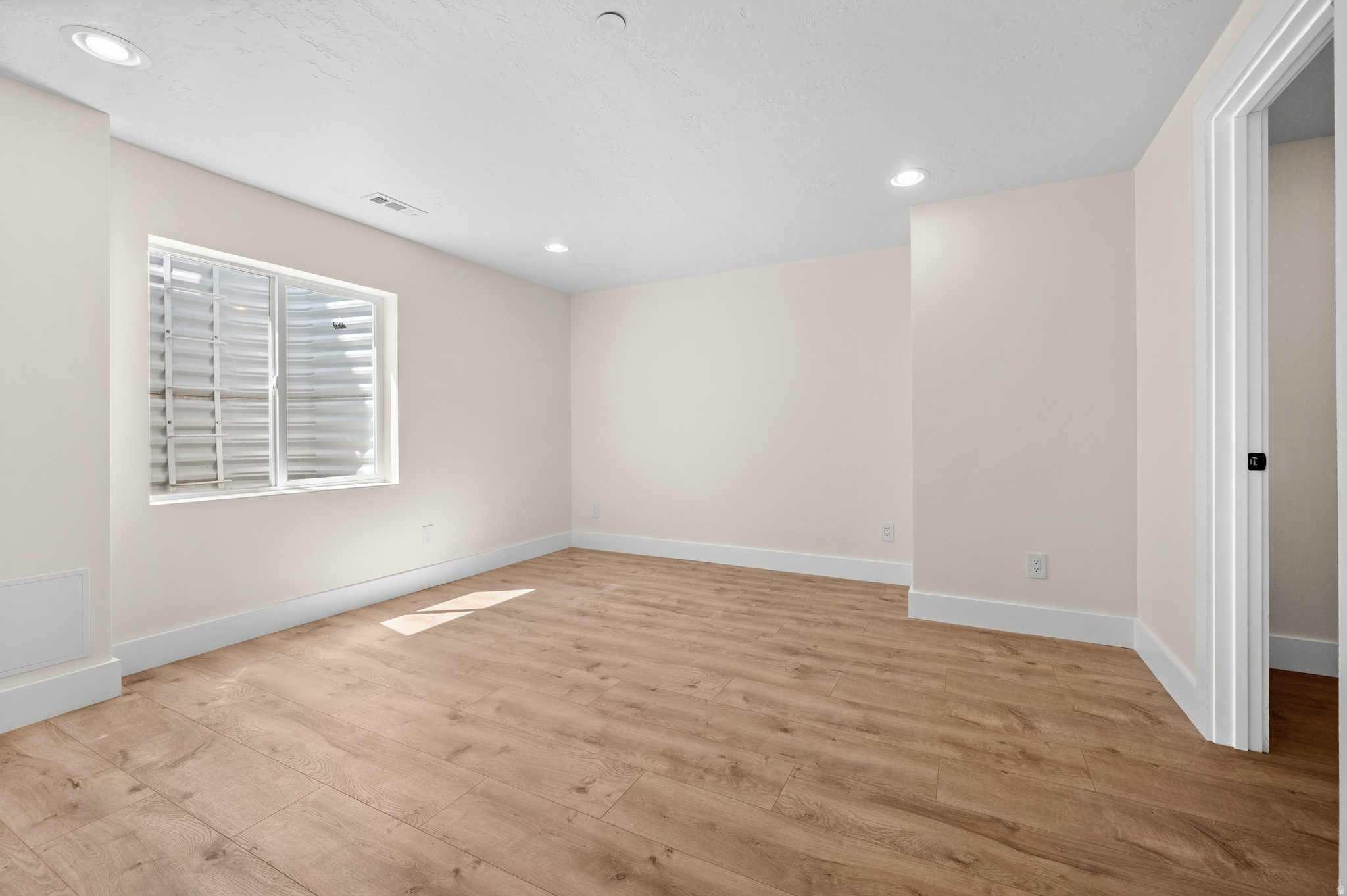 SUNCREST | EDELWEISS - Residential