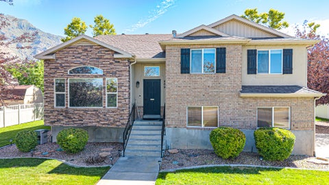 Photo of 464 N 950 W, Springville, UT 84663 (MLS # 2185365)