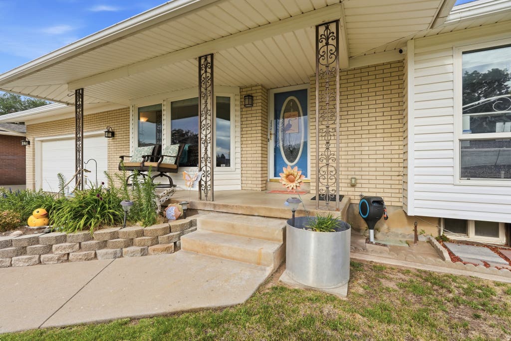 Photo of 4454 S 2300 W, Roy, UT 84067 (MLS # 2164408)