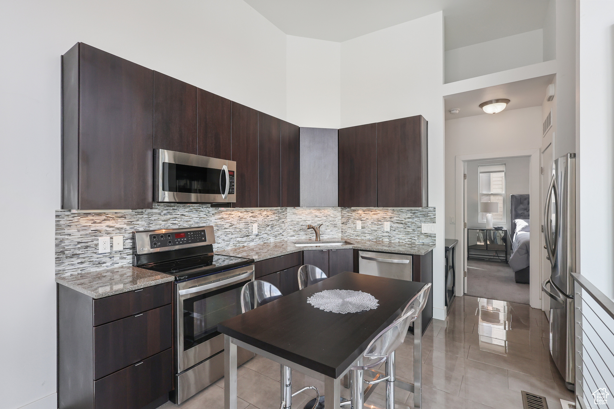 1051 W Rooftop Dr #401, Midvale, Utah image 6