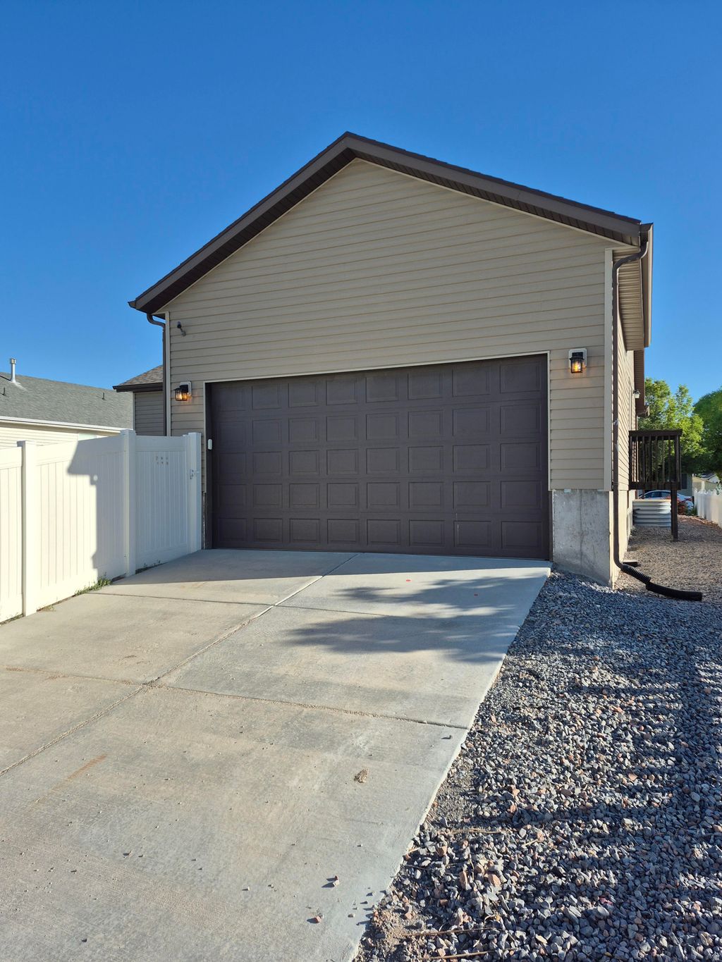 Photo of 1896 E JUNIPER DR, Eagle Mountain, UT 84005 (MLS # 2171547)