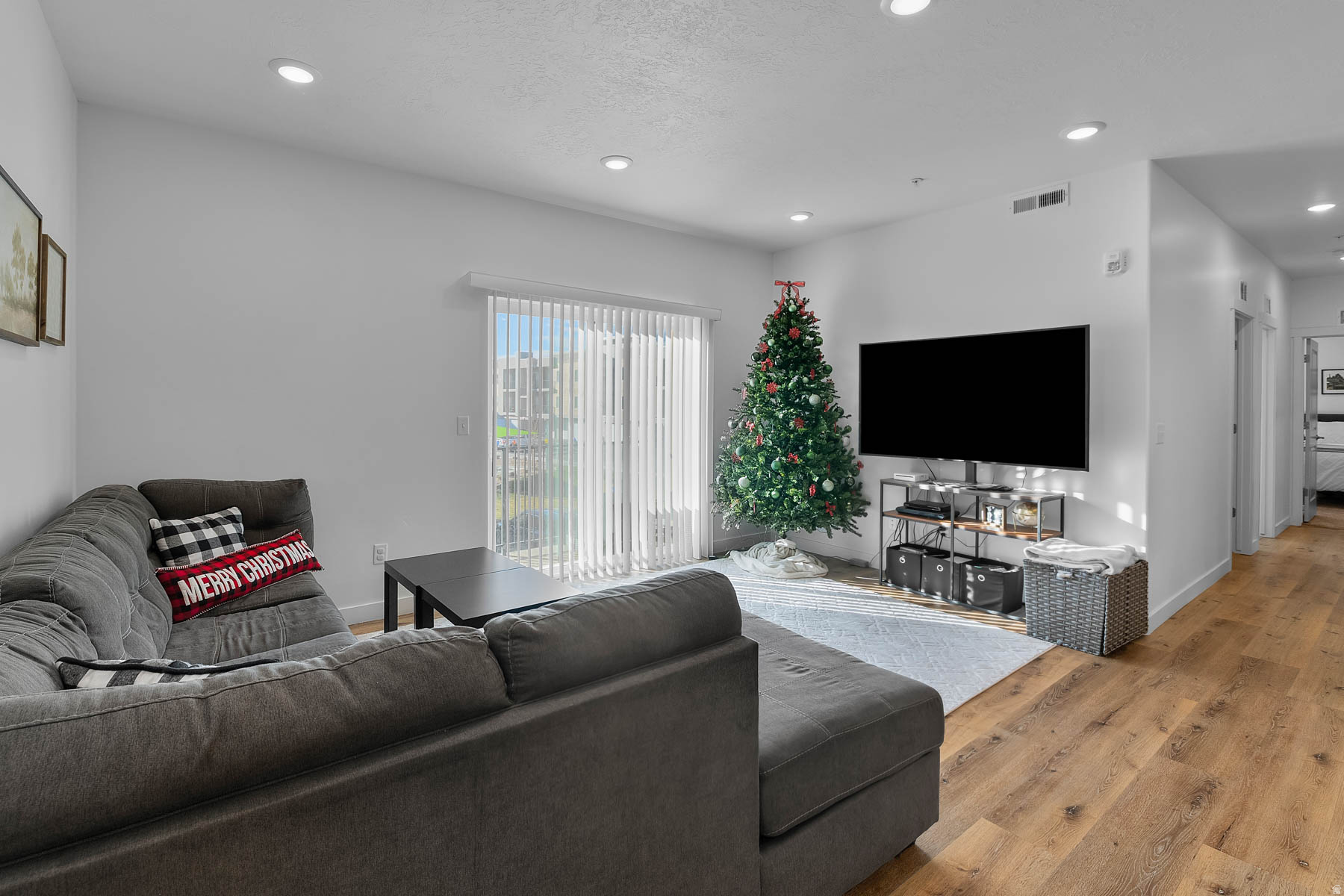 VISTA VIEW - Residential